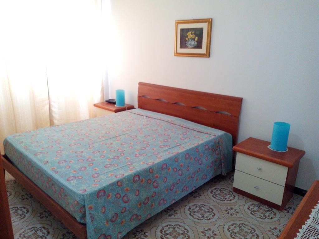 SantʼAntìoco Appartamento Daniela מראה חיצוני תמונה